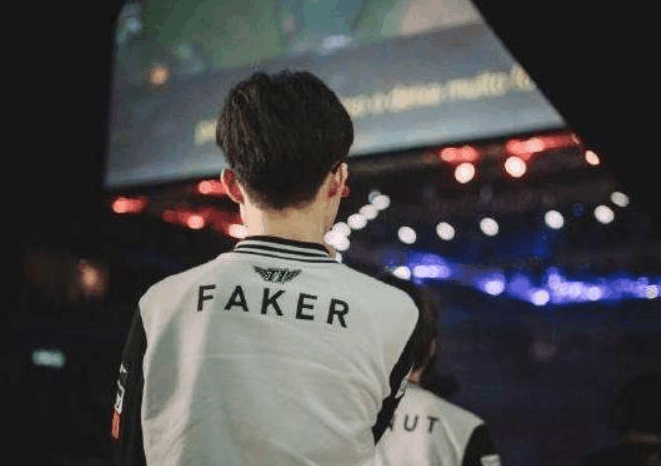 FunPlus Phoenix 击败 TYLOO 在VCT 2025：中国第一阶段