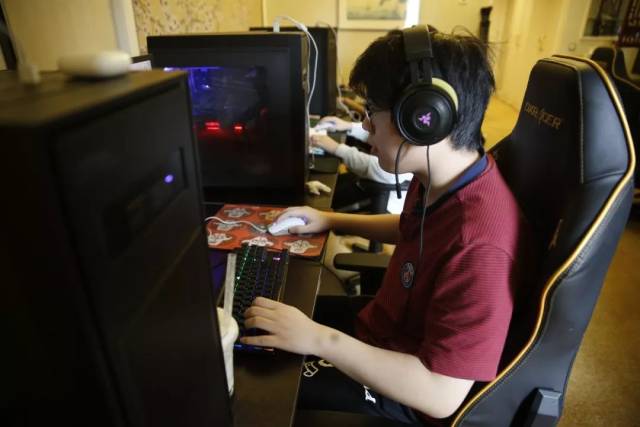 【前瞻】2025LPL春季赛 RA vs RNG，一场联赛前2的争夺