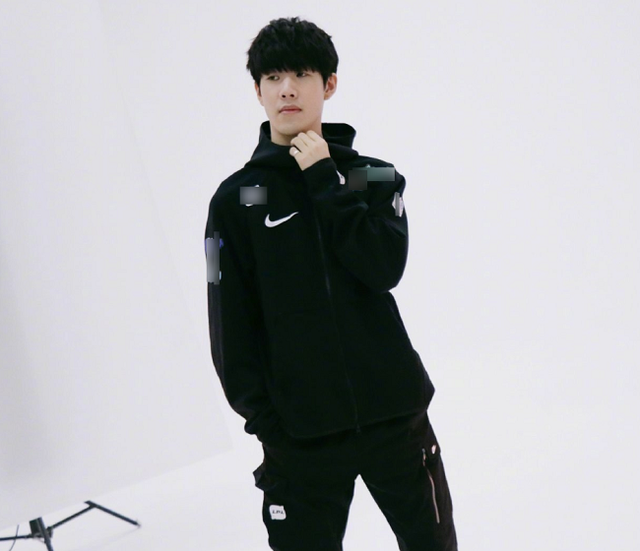 LPL春季赛：EDG成伪强队？不敌RNG后创一尴尬纪录！